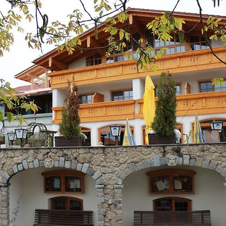 Landgasthaus & Hotel Kurfer Hof Bad Endorf Eksteriør billede