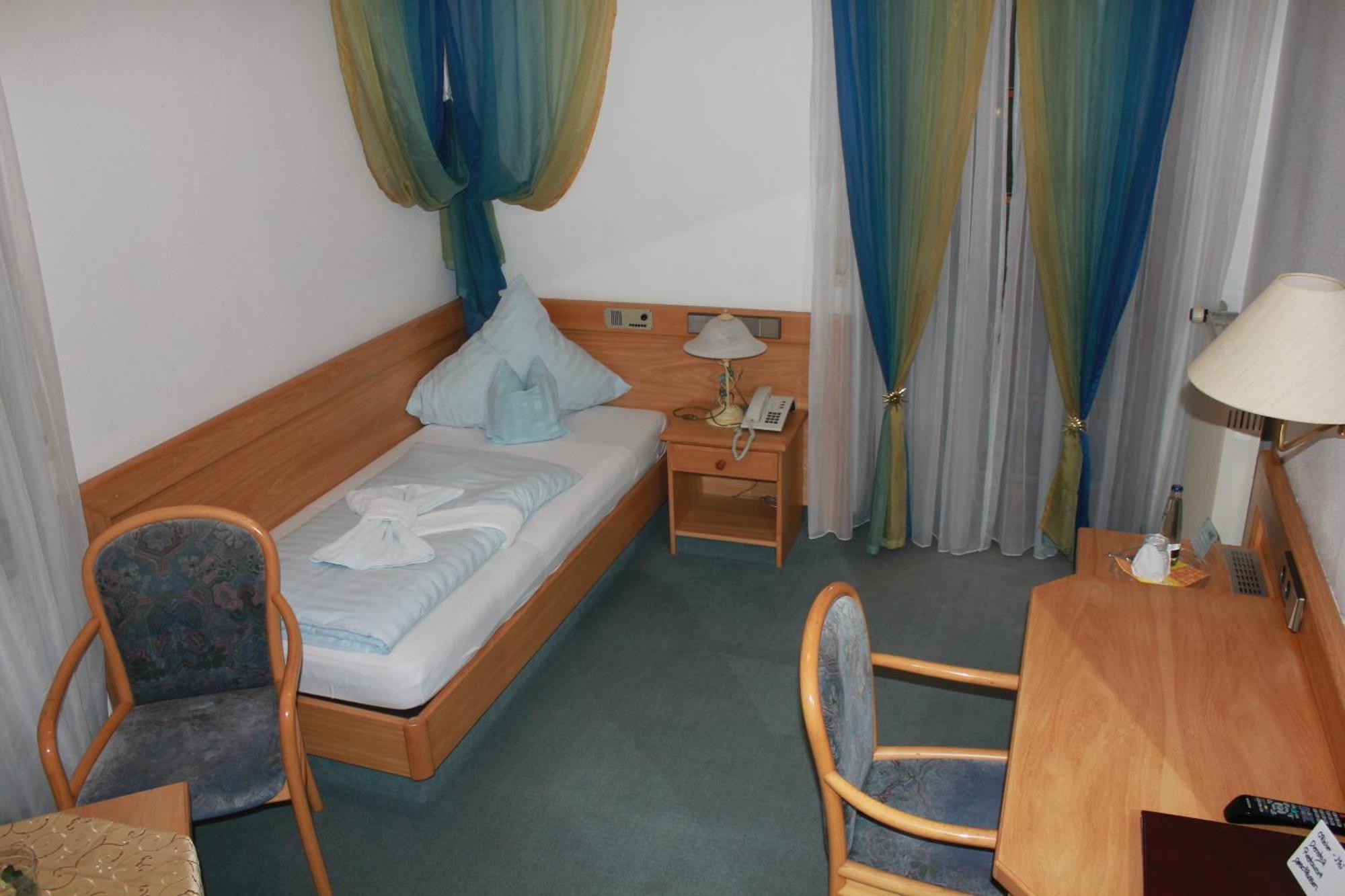Landgasthaus & Hotel Kurfer Hof Bad Endorf Værelse billede
